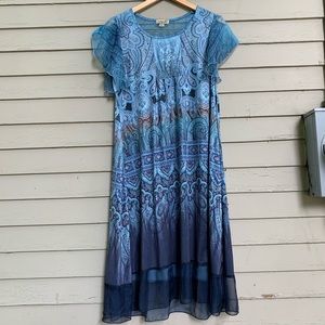 One World size M dress. Shades of blue.